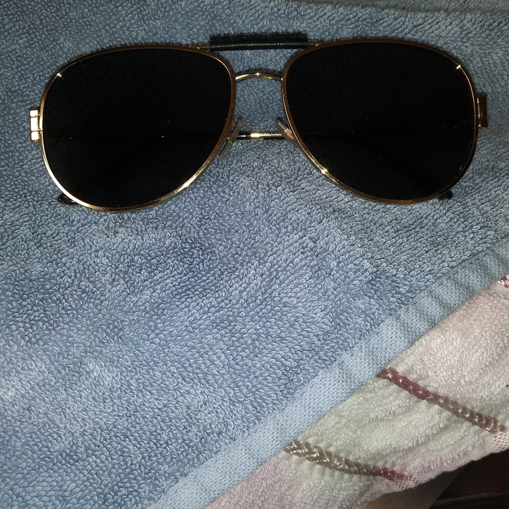 AUTHENTIC Versace Aviator Sunglasses